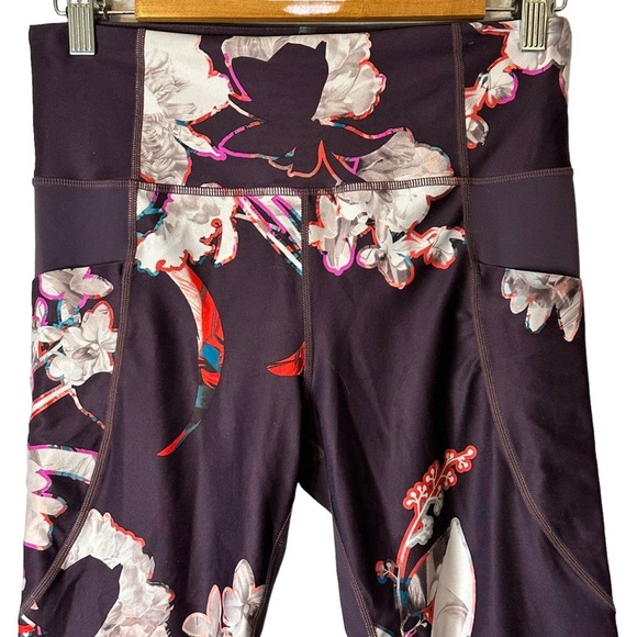 Athleta Salutation Stash Pocket Magnolia Plum#384003 Size Medium - Picture 3 of 11
